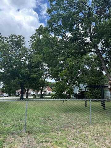 1622 E Elmore Avenue, Dallas, TX 75216