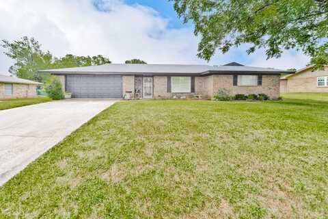 509 Whaley Street, Bowie, TX 76230