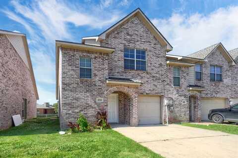 2324 homewood Lane, Grand Prairie, TX 75050