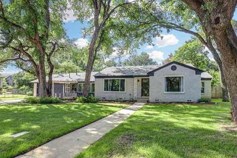 2107 Cardinal Lane, Fort Worth, TX 76111