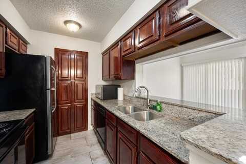 1204 Harwell Drive, Arlington, TX 76011
