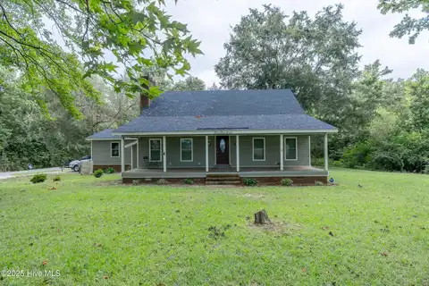 300 Fox Ridge Road, Warsaw, NC 28398