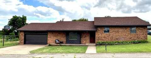711 Villa Place, Watonga, OK 73772