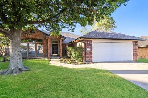 3701 Harmony Drive, Moore, OK 73160