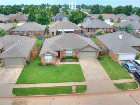 704 McConnell Drive, Yukon, OK 73099