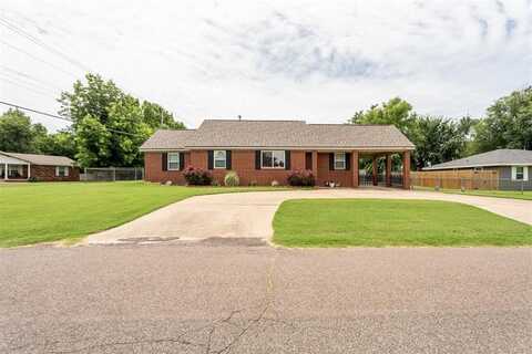 116 E Juniper Lane, Mustang, OK 73064