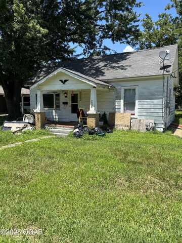 114 W Washington Street, Frontenac, KS 66763