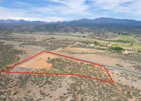 1100 S Iron Springs Road, Skull Valley, AZ 86338