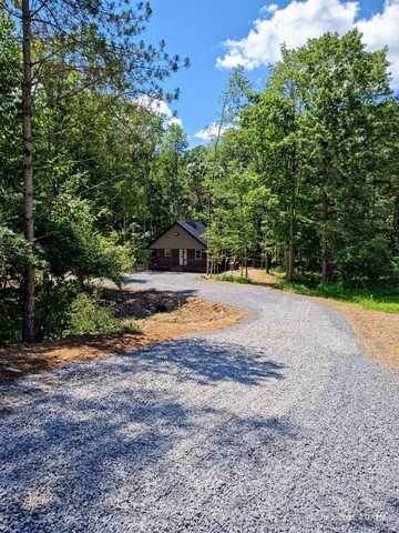 76 Haps Dr, Benezette, PA 15821