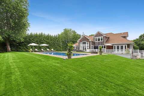 9 Clover Grass Court, Westhampton, NY 11978