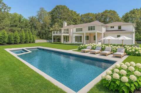 2061 DEERFIELD RD, Sag Harbor, NY 11963