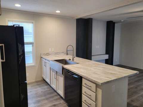 64 Locust, Highland, MI 48357