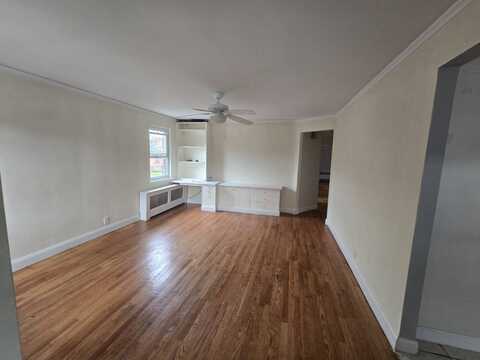 5031 72 Place, Maspeth, NY 11377