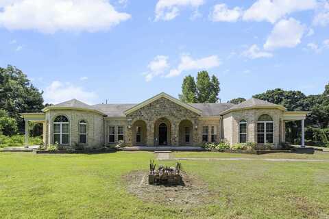 3711 HERNANDO, Holly Springs, MS 38635