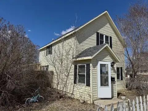 1002 Main St, Bottineau, ND 58318