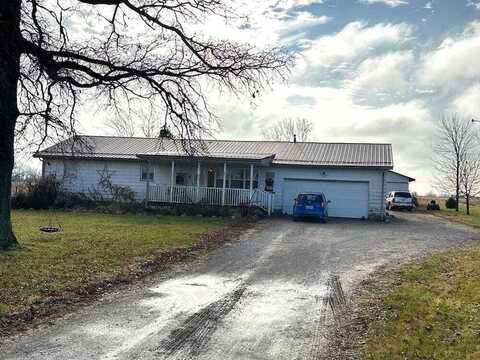 4236 Myers NE Rd, Bloomingburg, OH 43106