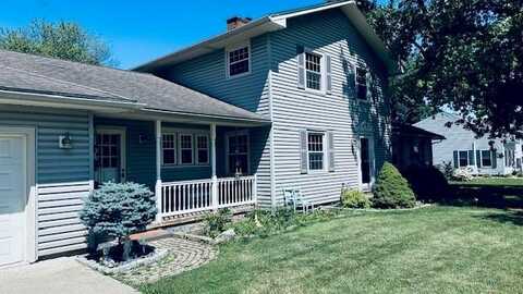 920 Woodbine, Willard, OH 44890