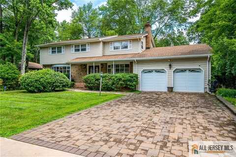 6 Point Of Woods Drive, North Brunswick, NJ 08902