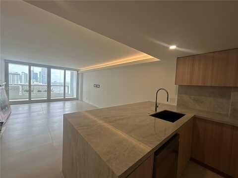 1717 N Bayshore Dr, Miami, FL 33132