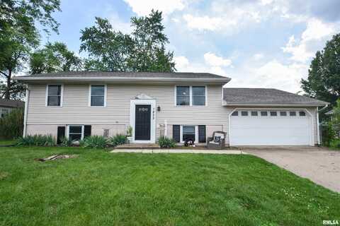 1825 HOLIDAY Drive, Pekin, IL 61554