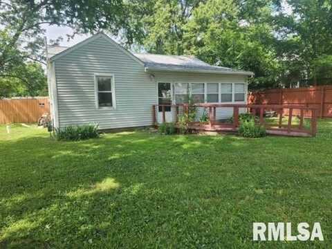 632 E Searing Street, Carbondale, IL 62901