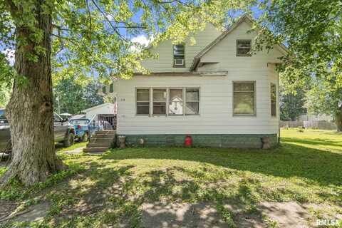 215 N WILSON Street, Girard, IL 62640