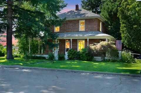 1002 Sherman Avenue, Prosser, WA 99350