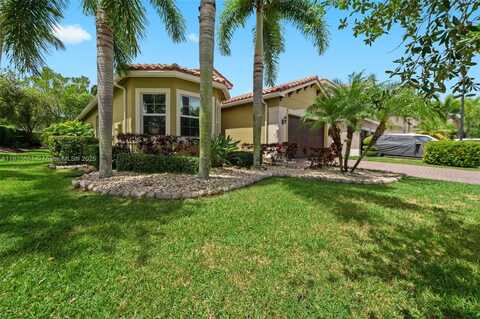 8186 Fiera Ridge Dr, Boynton Beach, FL 33473