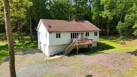 371 Ridge Circle, Cresco, PA 18326