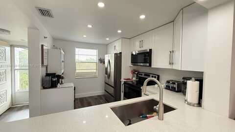 3910 Inverrary Blvd, Lauderhill, FL 33319
