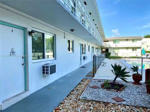 3533 Tyler St, Hollywood, FL 33021