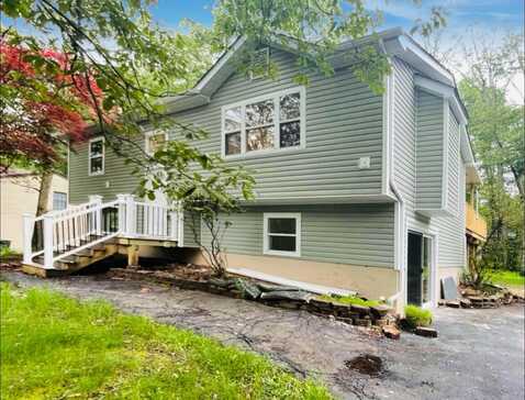 114 Brewster Way, East Stroudsburg, PA 18301