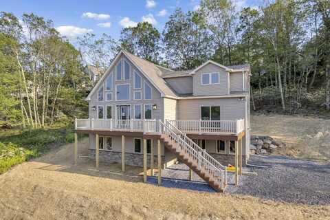 2217 Camelback Drive, Tannersville, PA 18372