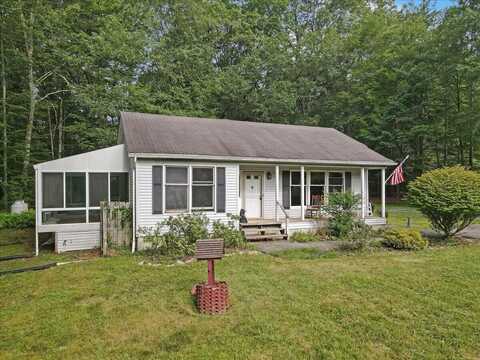 671 Dotters Corner Road, Kunkletown, PA 18058