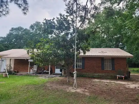 118 Quail Street, Poplarville, MS 39470