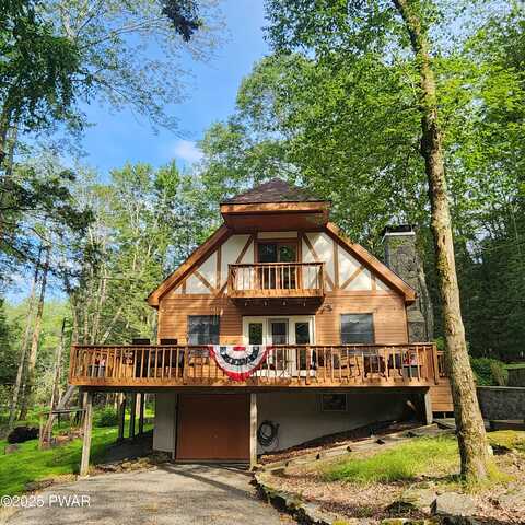 101 Deer Run, Greentown, PA 18451
