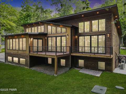 9 Overlook Drive, Lakeville, PA 18438