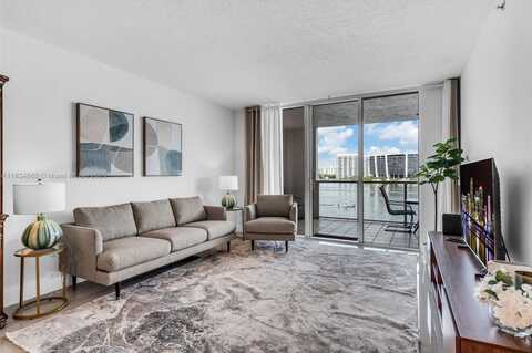 18100 N Bay Rd, Sunny Isles Beach, FL 33160