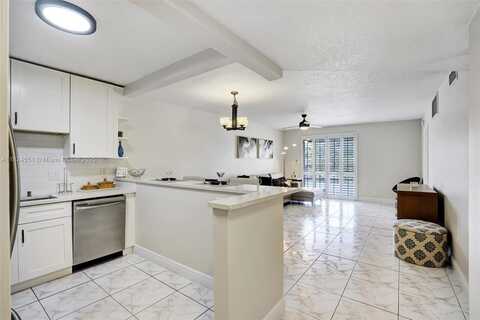 253 S Cypress Rd, Pompano Beach, FL 33060