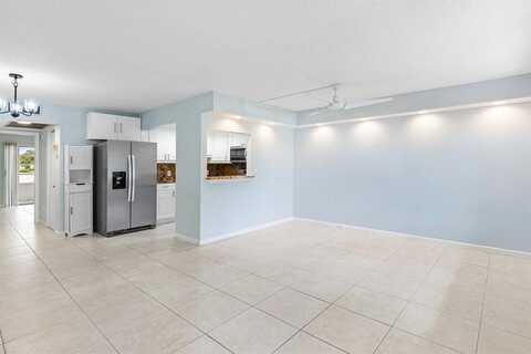1084 Harwood F, Deerfield Beach, FL 33442