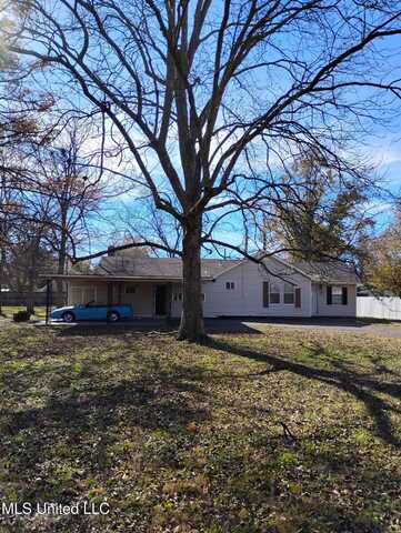1152 Oakhurst Avenue, Clarksdale, MS 38614