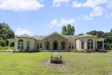 3711 Hernando Road, Holly Springs, MS 38635