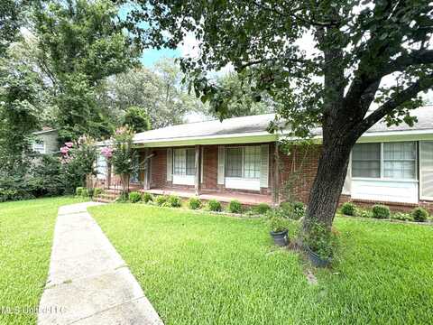 225 Hannah Drive, Clinton, MS 39056