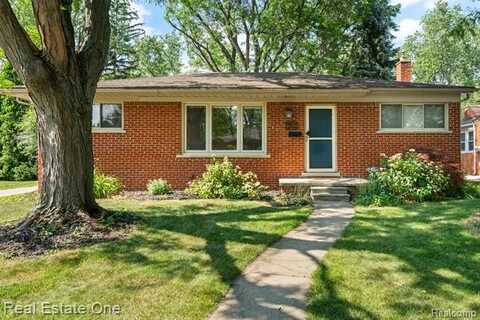 17022 Marguerite Street, Beverly Hills, MI 48025
