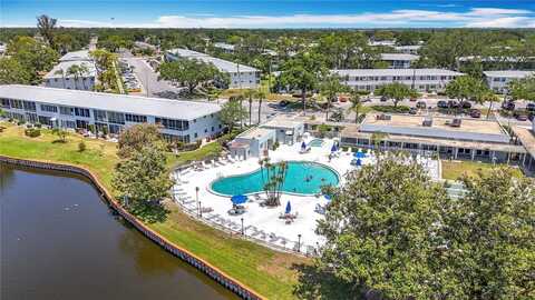 8305 111TH STREET, SEMINOLE, FL 33772