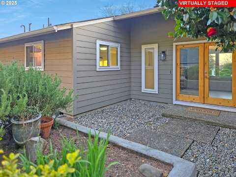 8305 NW FRUIT VALLEY RD, Vancouver, WA 98665