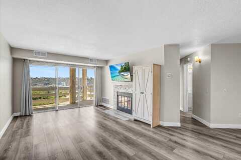 7027 Camino Degrazia unit: 201, San Diego, CA 92111