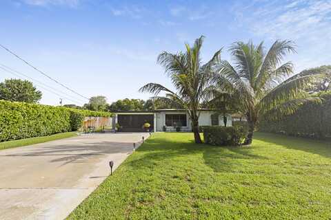 2417 Country Oaks Lane, Palm Beach Gardens, FL 33410