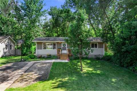 832 10th Avenue SE, Forest Lake, MN 55025