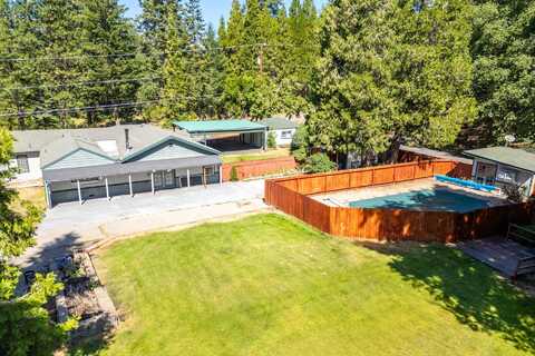 1608 Pine Grove, Mount Shasta, CA 96067